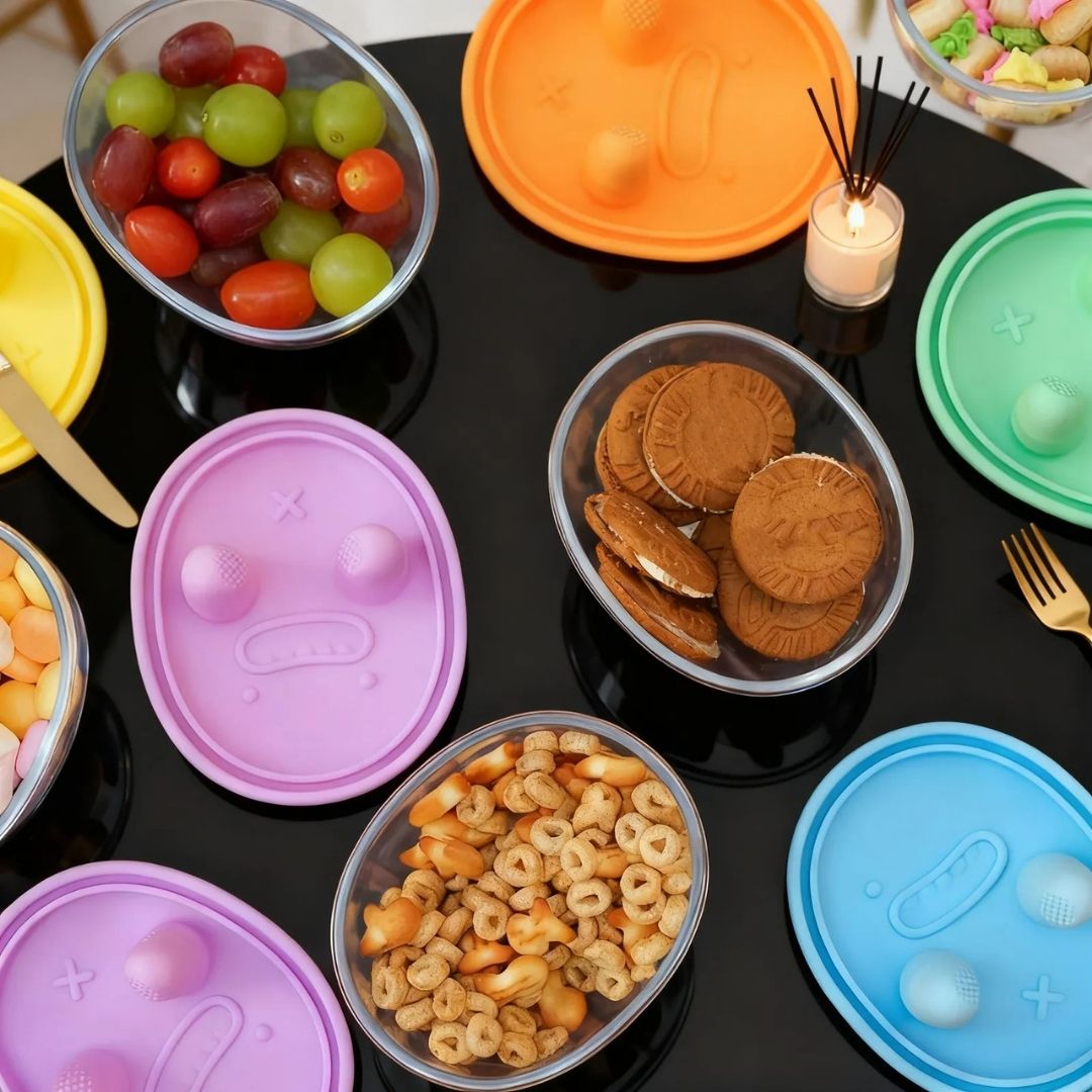 Monchis™ Seal & Snack Smart Container